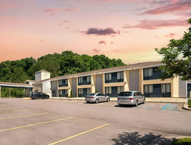 Rodeway Inn Tuscaloosa near University hotel detail image 2