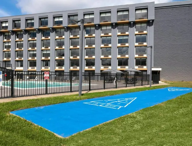 Fairfield Inn & Suites by Marriott Springfield Enfield hotel detail image 1