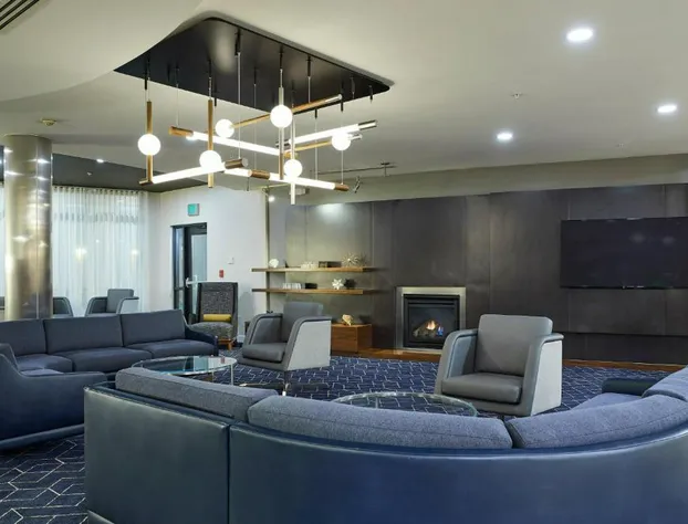 Courtyard by Marriott Medford Airport hotel detail image 4