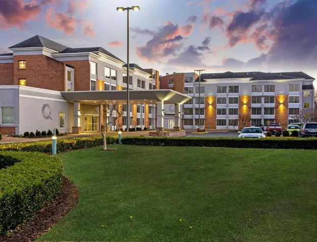 La Quinta Inn & Suites by Wyndham Williamsburg Historic Area hotel detail image 1