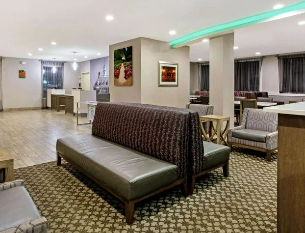 La Quinta Inn & Suites by Wyndham Williamsburg Historic Area hotel detail image 2