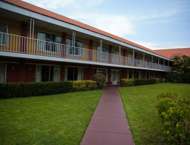 Days Inn by Wyndham Cocoa Cruiseport West At I-95/524 hotel detail image 3