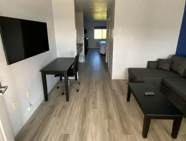 Americas Best Value Inn Gonzales hotel detail image 3