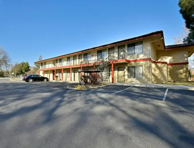 Atascadero Inn hotel detail image 2