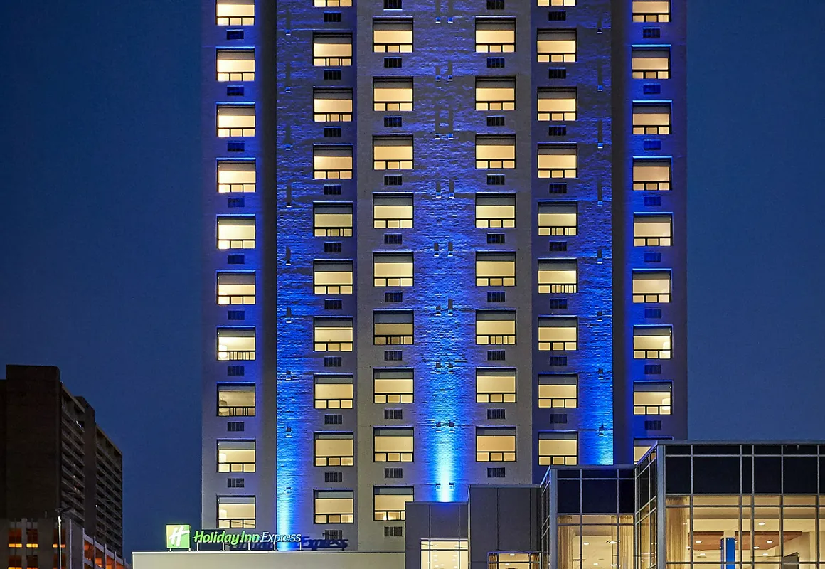 Holiday Inn Express Windsor Waterfront by IHG hotel hero