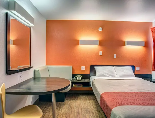 Motel 6 Murfreesboro, TN hotel detail image 4