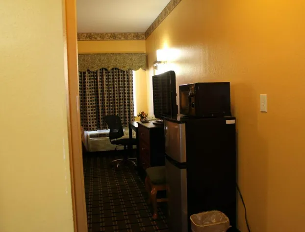 Magnolia Inn And Suites hotel detail image 1