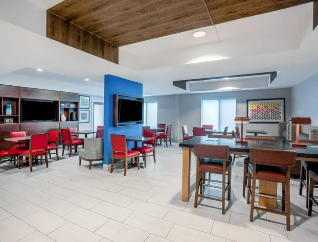 Holiday Inn Express Hotel & Suites Tell City by IHG hotel detail image 4