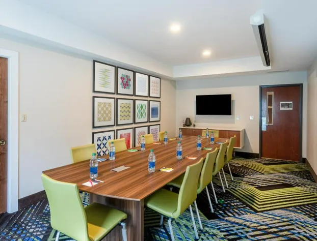 Holiday Inn Express Hotel & Suites Tell City by IHG hotel detail image 2