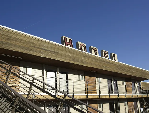 Aladdin Inn & Suites hotel detail image 1