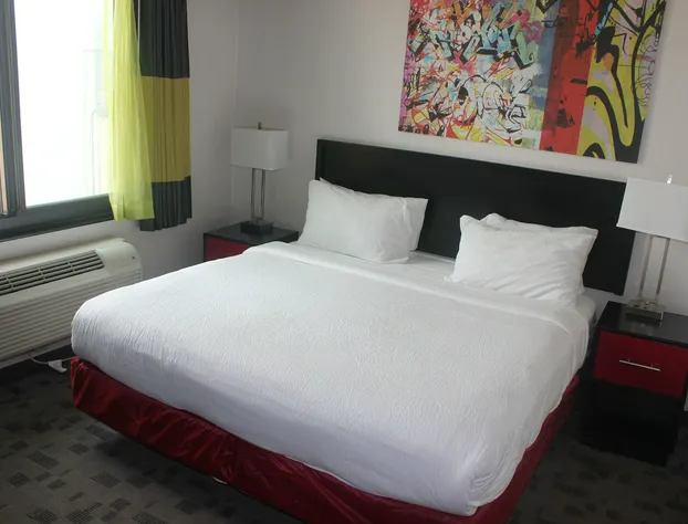 Fairfield Inn & Suites by Marriott New York Queens/Queensboro Bridge hotel detail image 4