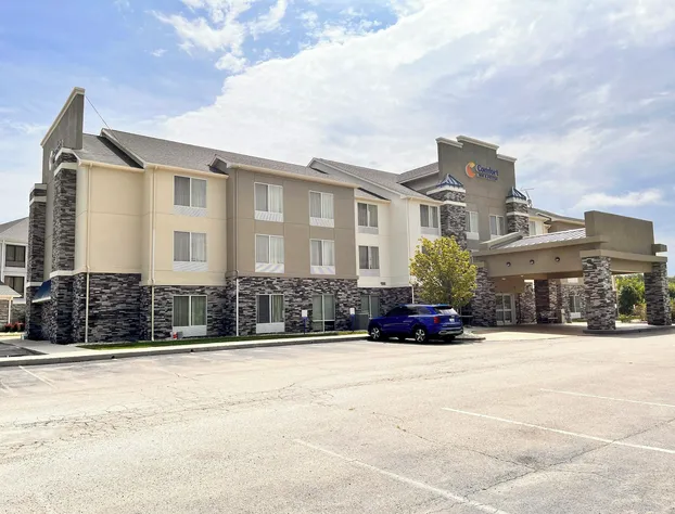 Comfort Inn & Suites Berea hotel detail image 1