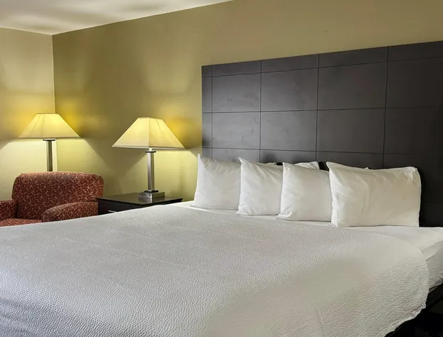 Baymont by Wyndham Evansville North/Haubstadt hotel detail image 4