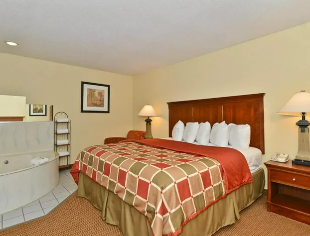 Ramada by Wyndham Platte City KCI Airport hotel detail image 3