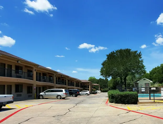 Highland Inn Arlington hotel detail image 2