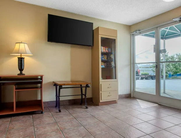 Rodeway Inn Asheville hotel detail image 4