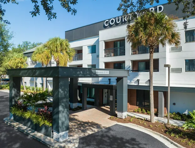 Courtyard by Marriott Tampa North/I-75 Fletcher hotel detail image 1