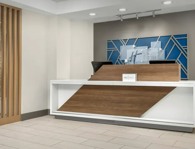 Holiday Inn Express Hotel & Suites Greensboro Airport Area by IHG hotel detail image 4