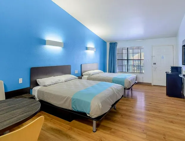 Motel 6 Canton, TX hotel detail image 4