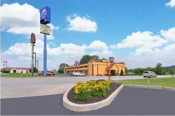 Crossroads Inn hotel hero