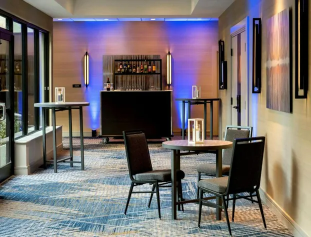 Boston Marriott Peabody hotel detail image 1