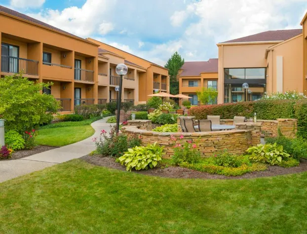 Courtyard by Marriott Chicago Deerfield hotel detail image 4