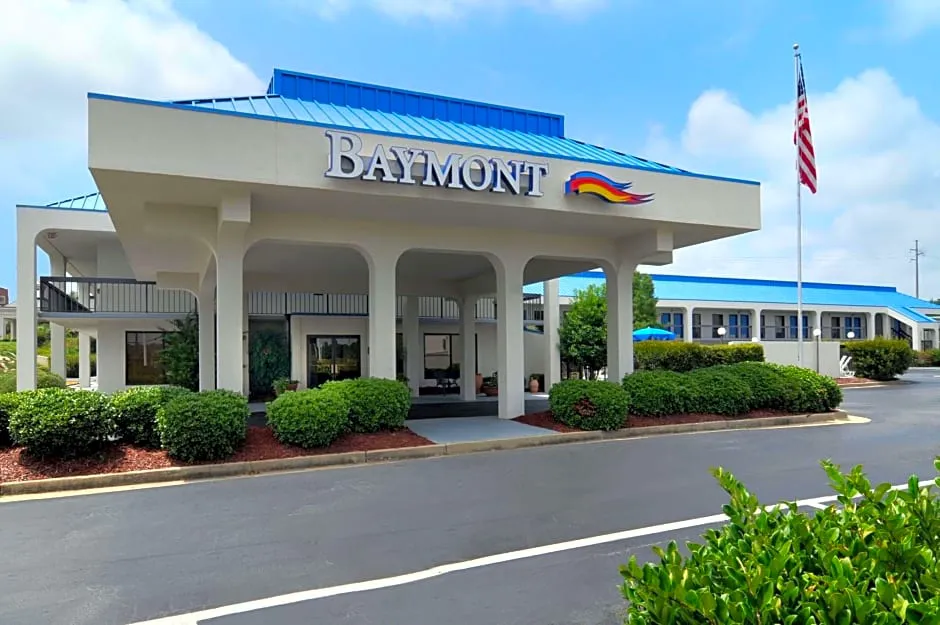 Baymont by Wyndham Macon I-75 hotel hero
