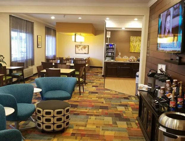 Spark by Hilton Moline Quad Cities hotel detail image 3