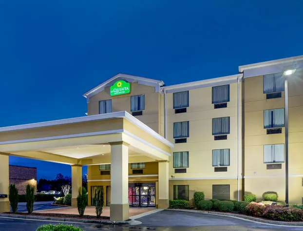 La Quinta Inn & Suites by Wyndham Warner Robins - Robins AFB hotel detail image 4