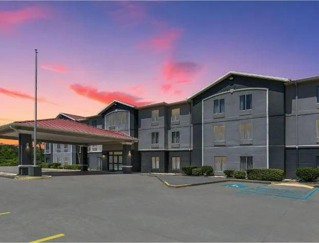 Baymont by Wyndham Moss Point hotel detail image 1