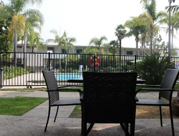 Lemon Tree Inn hotel detail image 2