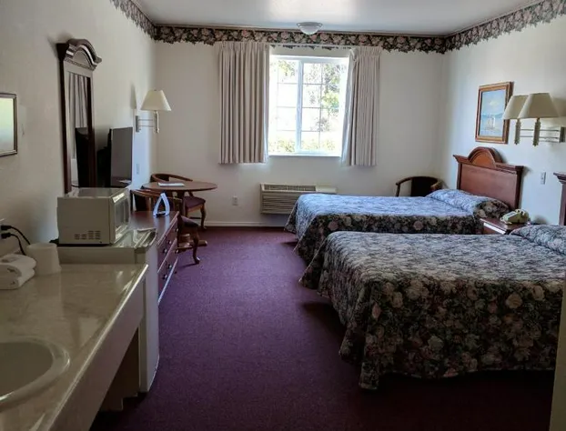 Lighthouse Inn hotel detail image 4