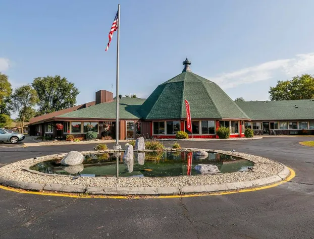 The Round Barn Lodge hotel detail image 1