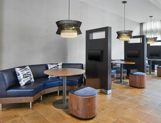 Courtyard Atlanta NE/Duluth Sugarloaf hotel detail image 1