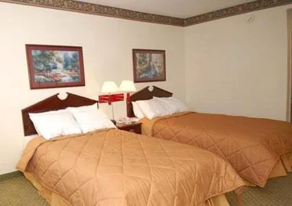 Columbia Inn & Suites hotel detail image 3