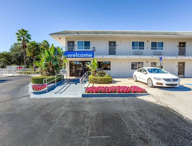 Studio 6 Extended Stay - Kissimmee, FL - Orlando hotel detail image 1