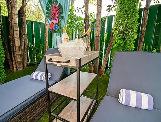 Regency Miami Airport by Sonesta hotel detail image 1