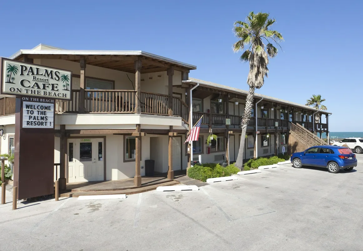 The Palms Resort hotel hero