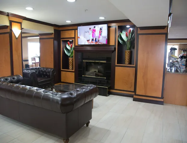 Baymont by Wyndham Madison Heights Detroit Area hotel detail image 3