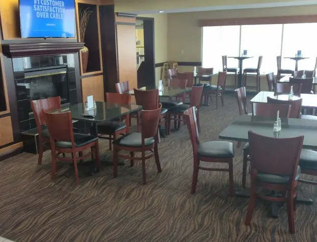 Baymont by Wyndham Madison Heights Detroit Area hotel detail image 4