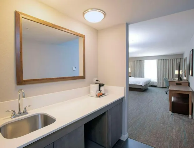 Hampton Inn & Suites Cincinnati / Kenwood hotel detail image 4