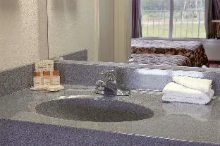 Rodeway Inn Concord - Kannapolis hotel detail image 3