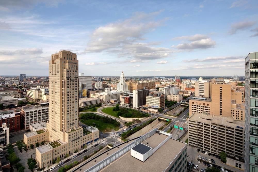 Sheraton Philadelphia Downtown hotel hero