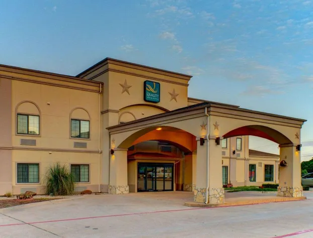 Quality Inn & Suites Glen Rose hotel detail image 1