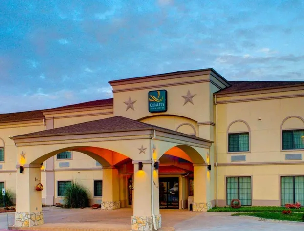 Quality Inn & Suites Glen Rose hotel detail image 1