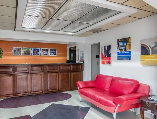 Motel 6 Waycross GA hotel detail image 3