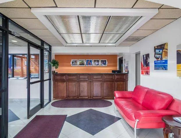 Motel 6 Waycross GA hotel detail image 4