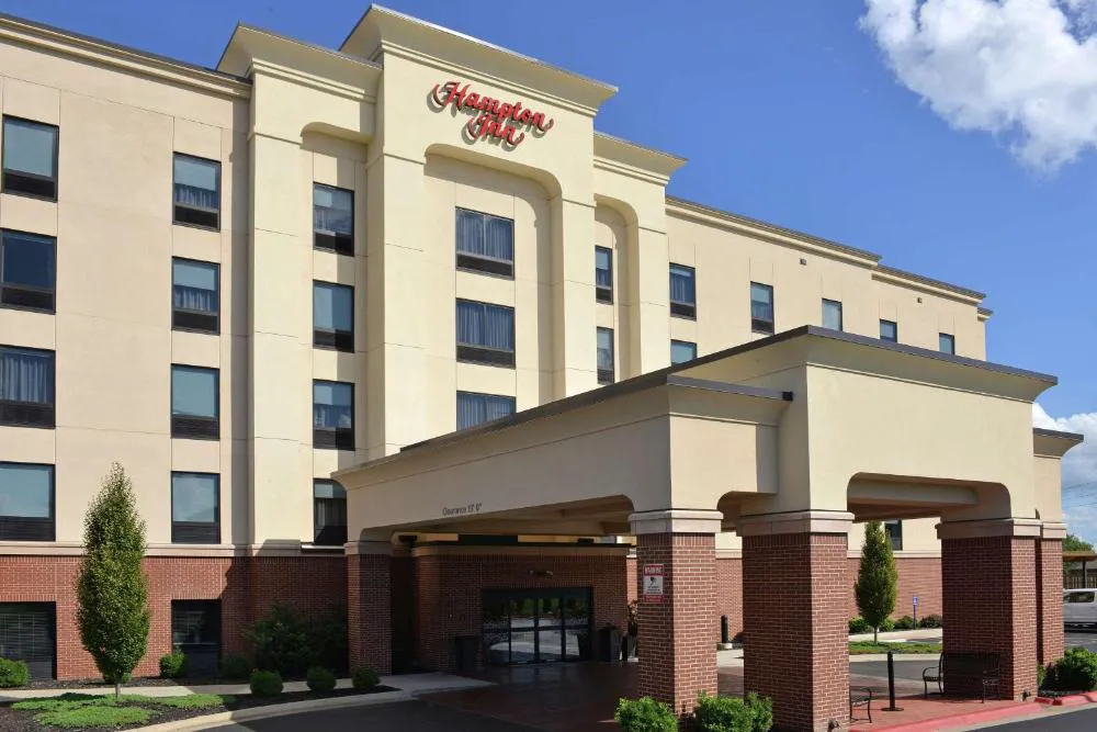 Hampton Inn Springfield-Southeast hotel hero