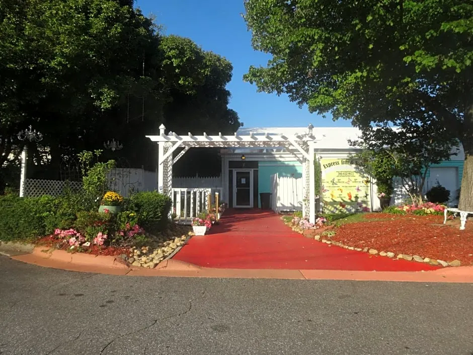 Express Inn and Suites hotel hero