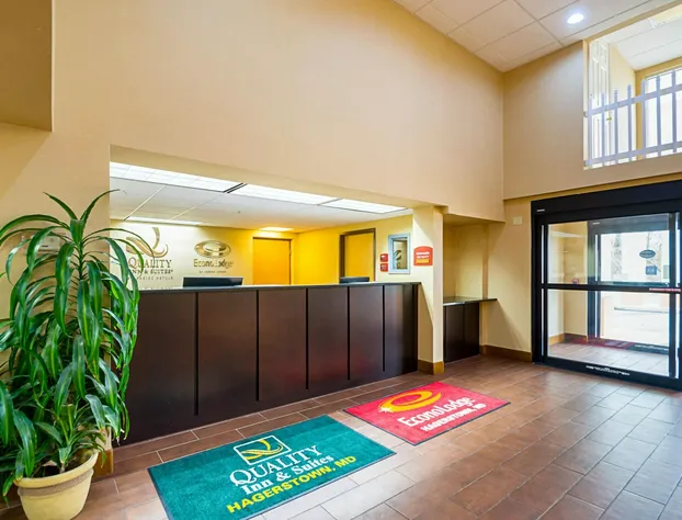 Quality Inn & Suites hotel detail image 3